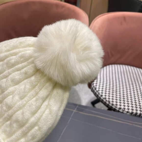 Moncler Women's White Wool Beanie with Pom-Pom Detail - Picture 2 of 8